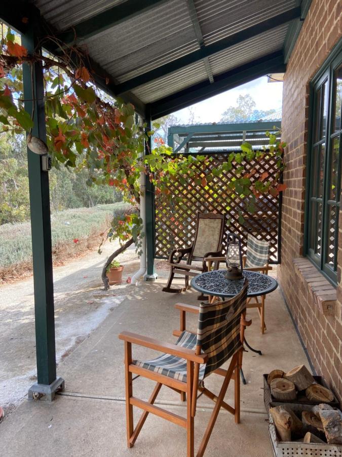 Battunga Cottages Watervale Екстериор снимка