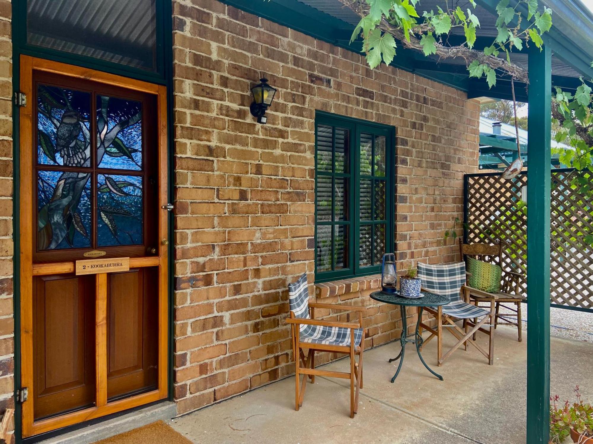 Battunga Cottages Watervale Екстериор снимка